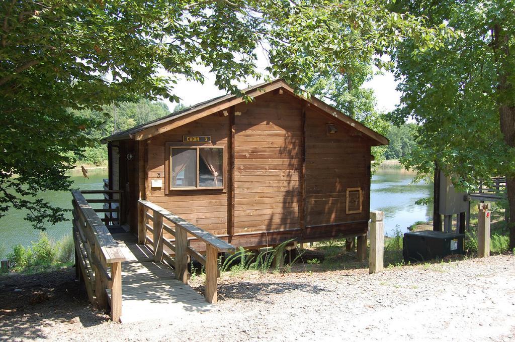 Forest Lake Camping Resort Lakefront Cabin 8 Advance Luaran gambar